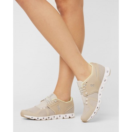 Buty biegowe damskie On Running CLOUD Sand Pearl | Sklep Narty Warszawa